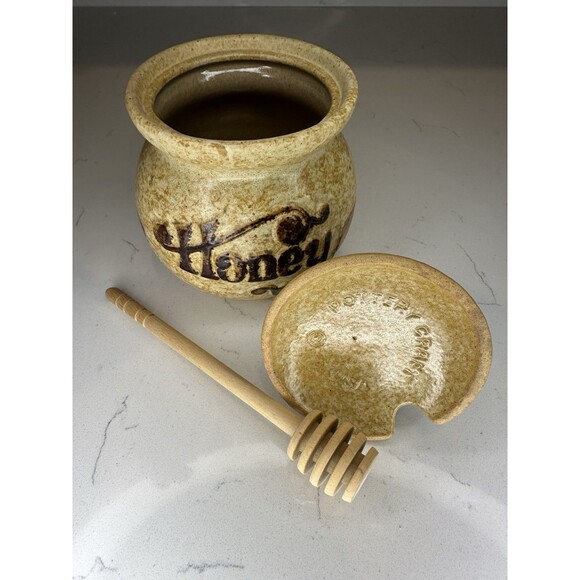 Vintage Pottery Craft USA Honey Pot With Bear Jar Lid And Dipper - Picture 6 of 9